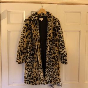 Cozy and classic leopard print teddy coat